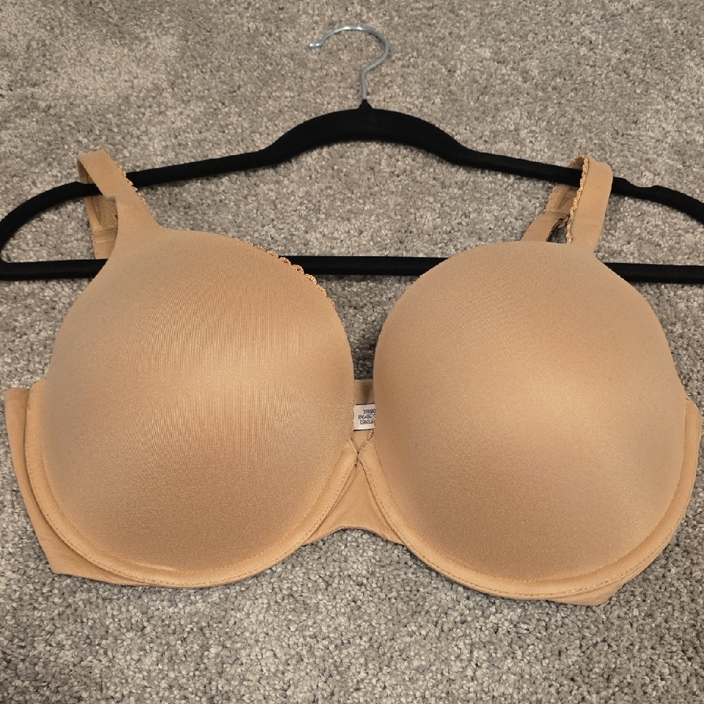 Victoria’s Secret Body by Victoria Perfect Shape Bra – Tan / Nude (34DDD)